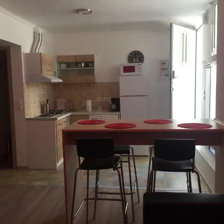 Loutraki Hostel Hostel *