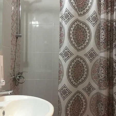 Loutraki Hostel *